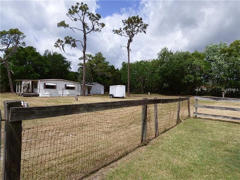 1st image of 26445 Dayflower Blvd