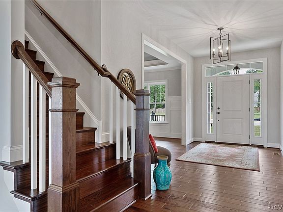 5th image of 5021 Ellis Meadows Court Gln