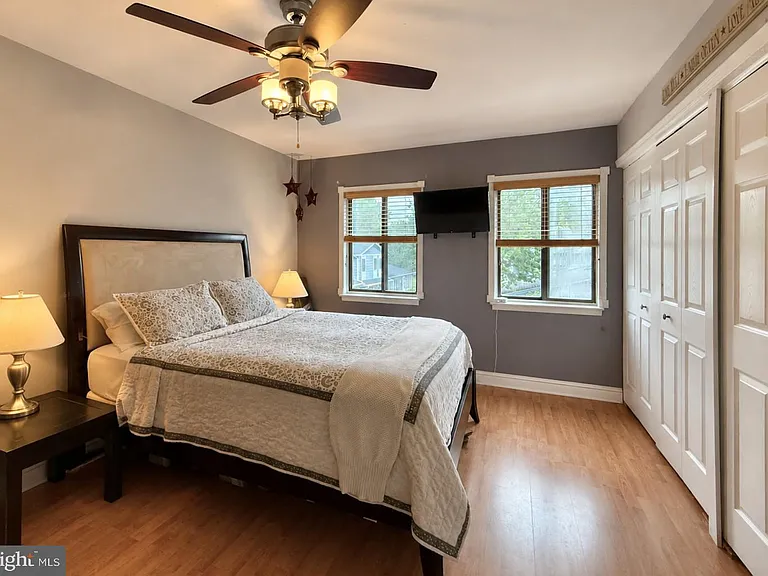64 Woodway Dr — Photo 27