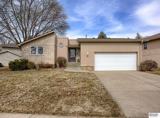 13948 Arbor Cir, Omaha, NE 68144