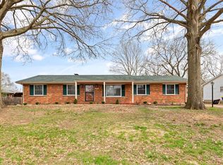 12360 Space Dr, Florissant, MO