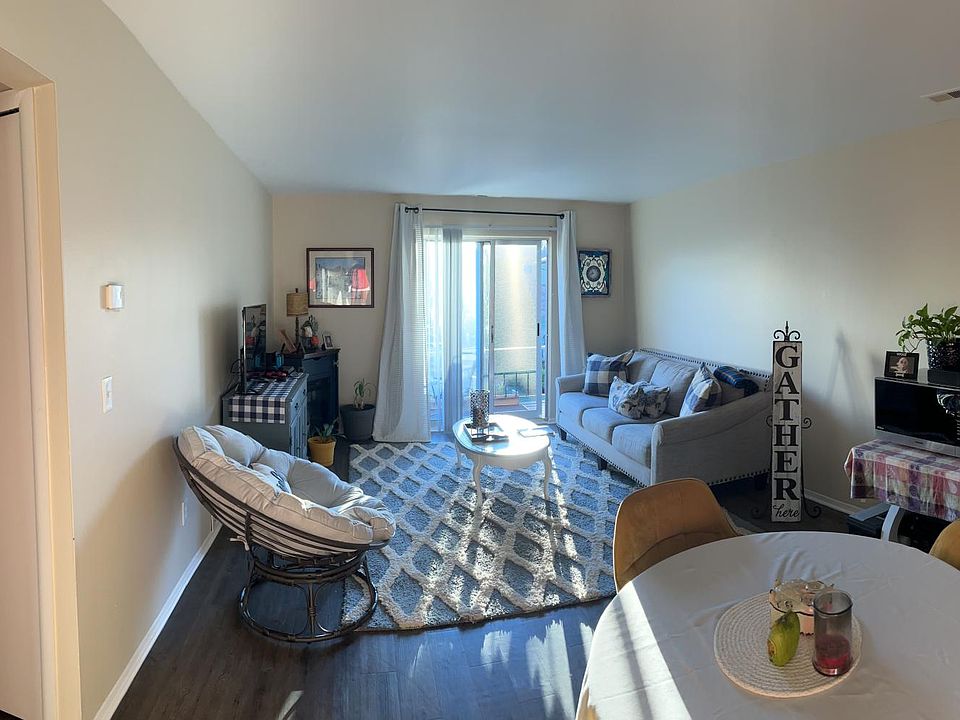 1st image of 71 Suzanne Dr
