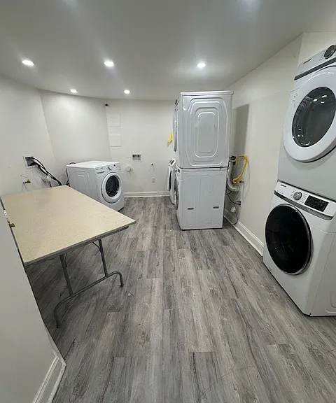 2700 Roslyn Ave #8 — Photo 14