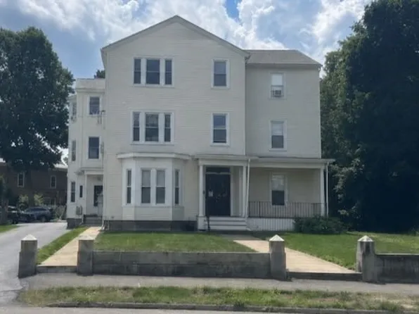 32 Holten St APT 2R, Danvers, MA 01923