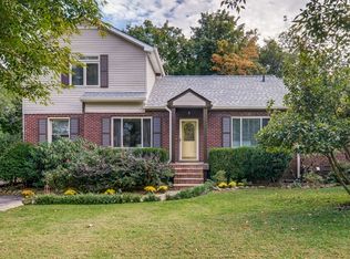 1607 N Observatory Dr, Nashville, TN 37215