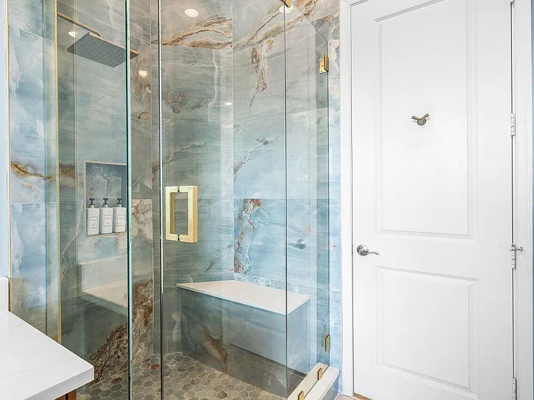 1875 Highland Grove Dr — Photo 16