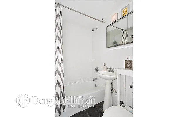 Rented by Douglas Elliman | media 34