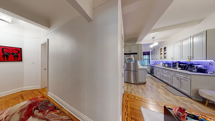 Rented by Bond New York | media 15