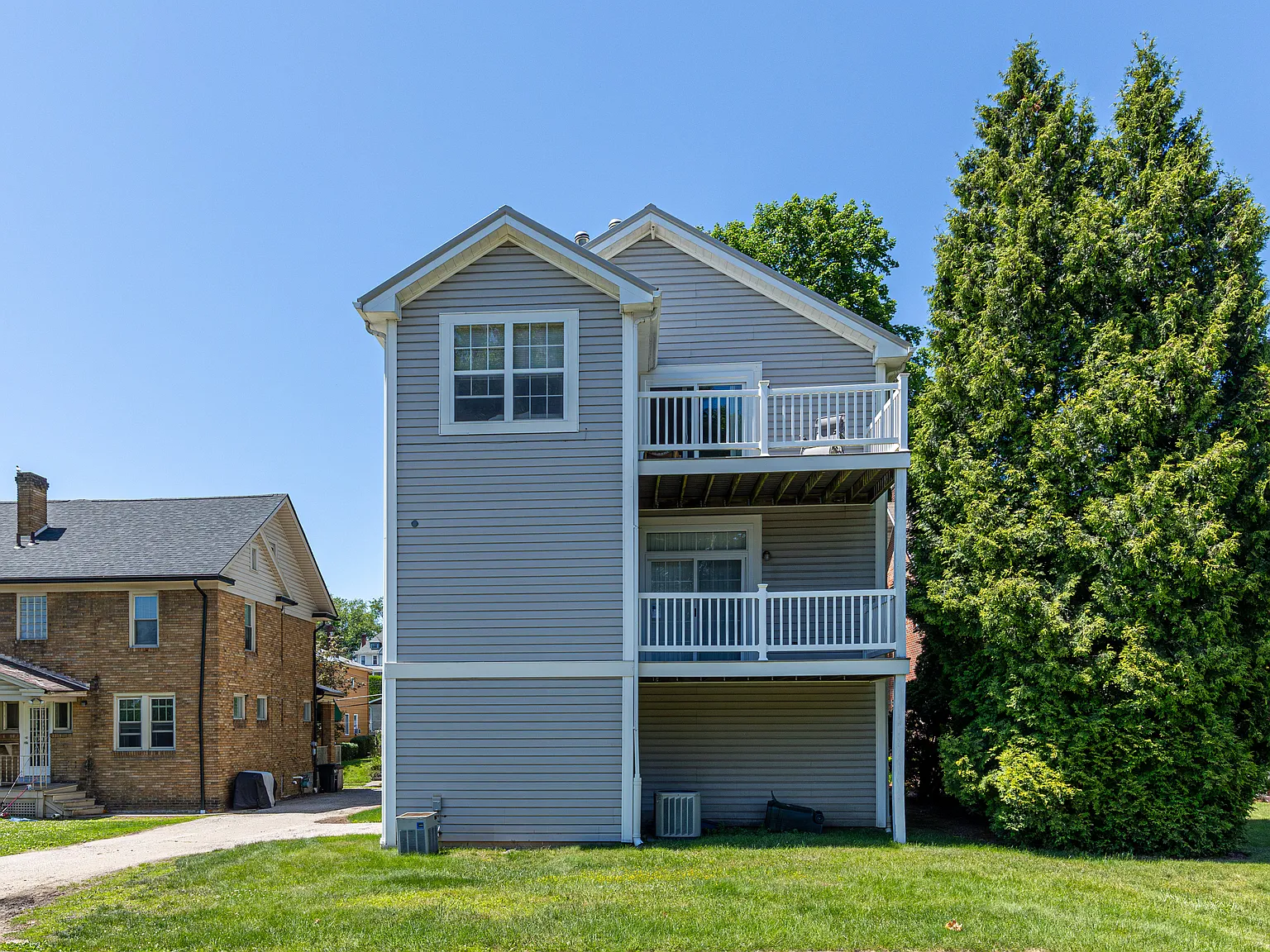 2 bed, $1,750 — Photo 4