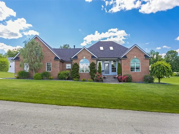 126 Harding Dr, Fayette City, PA 15438