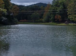 122 Loop Way, Rabun Gap, GA 30568