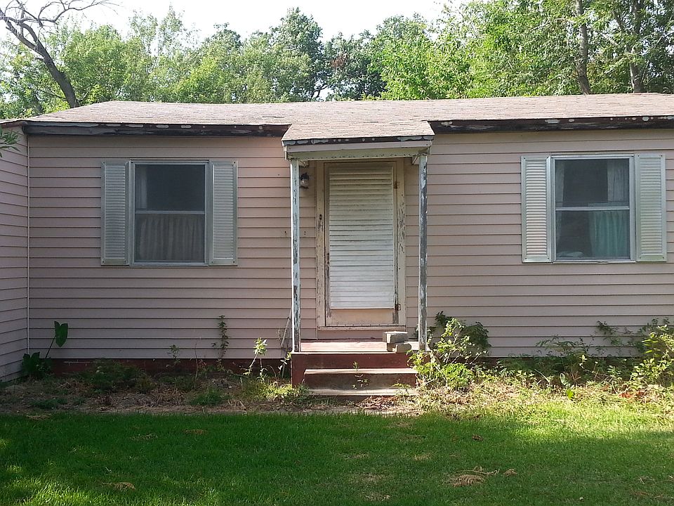 1st image of 816 13th Ave N