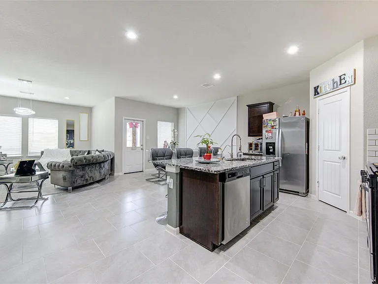 29623 Stanley Canyon Ln — Photo 10