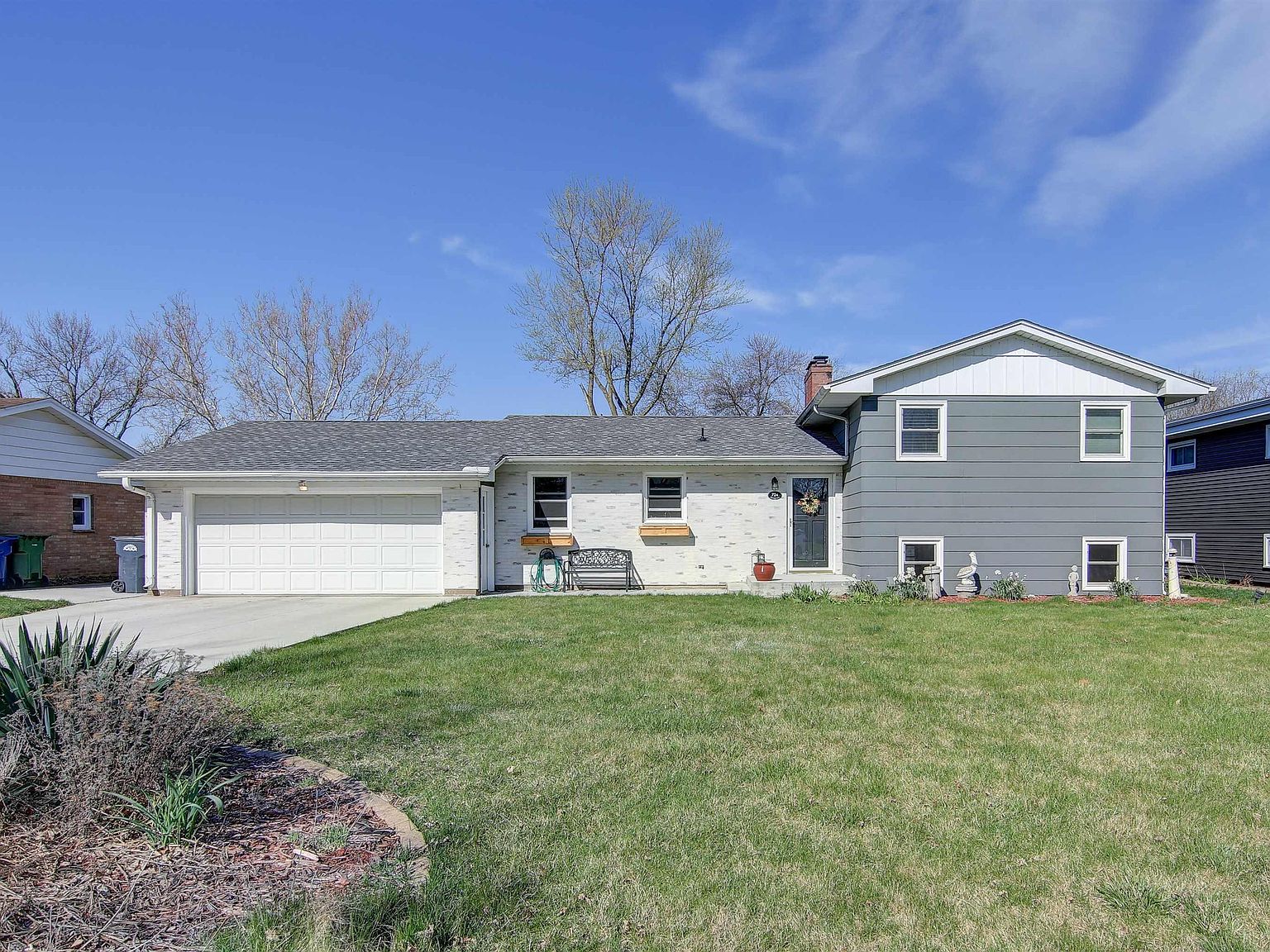 724 Mill Creek Ln, Clinton, IA 52732 Zillow