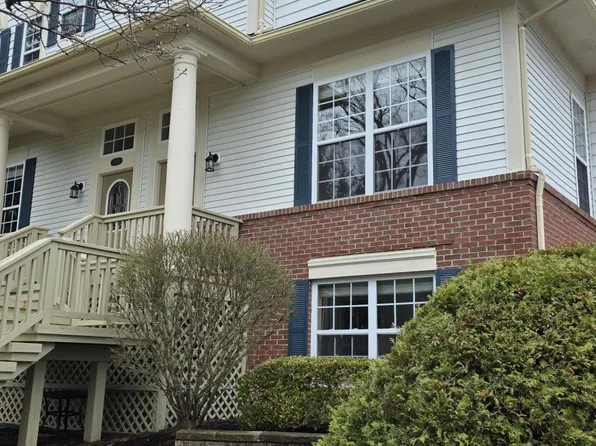 1580 Kessler Ave #1, Keego Harbor, MI 48320