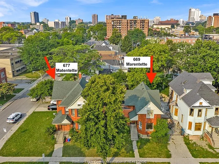 669 Marentette Ave #UPPER — Photo 2