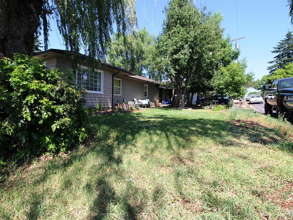 1st image of 1123 NW Elm Ave