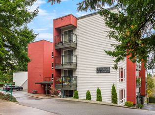 145 105th Ave SE APT 24, Bellevue, WA 98004