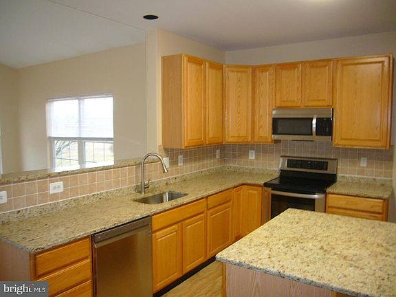 5th image of 310 Caraway Dr
