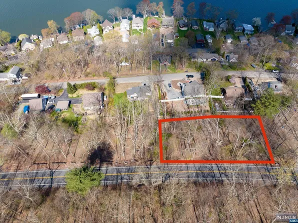 0 E Shore Rd W, Hewitt, NJ 07421