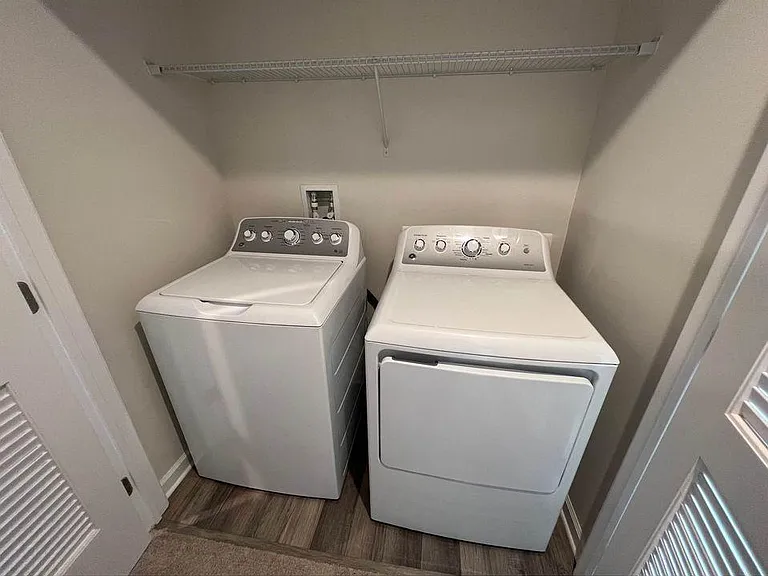 115 Butterfield Ave — Photo 27