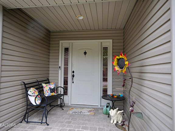 2nd image of 6880 Harvest Grove Ln