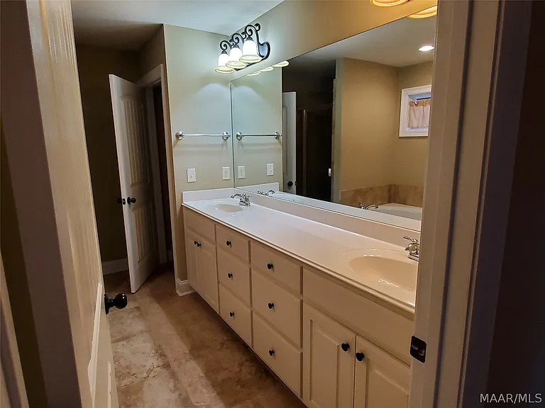 9737 Faversham Ct — Photo 19
