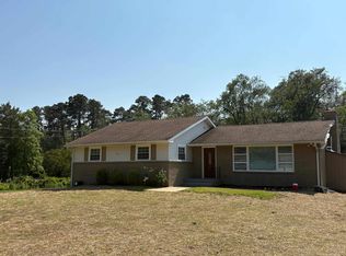 328 Riverside Dr, Vineland, NJ 08360