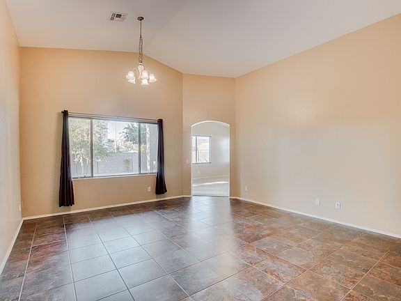 3rd image of 2482 E Sequoia Dr
