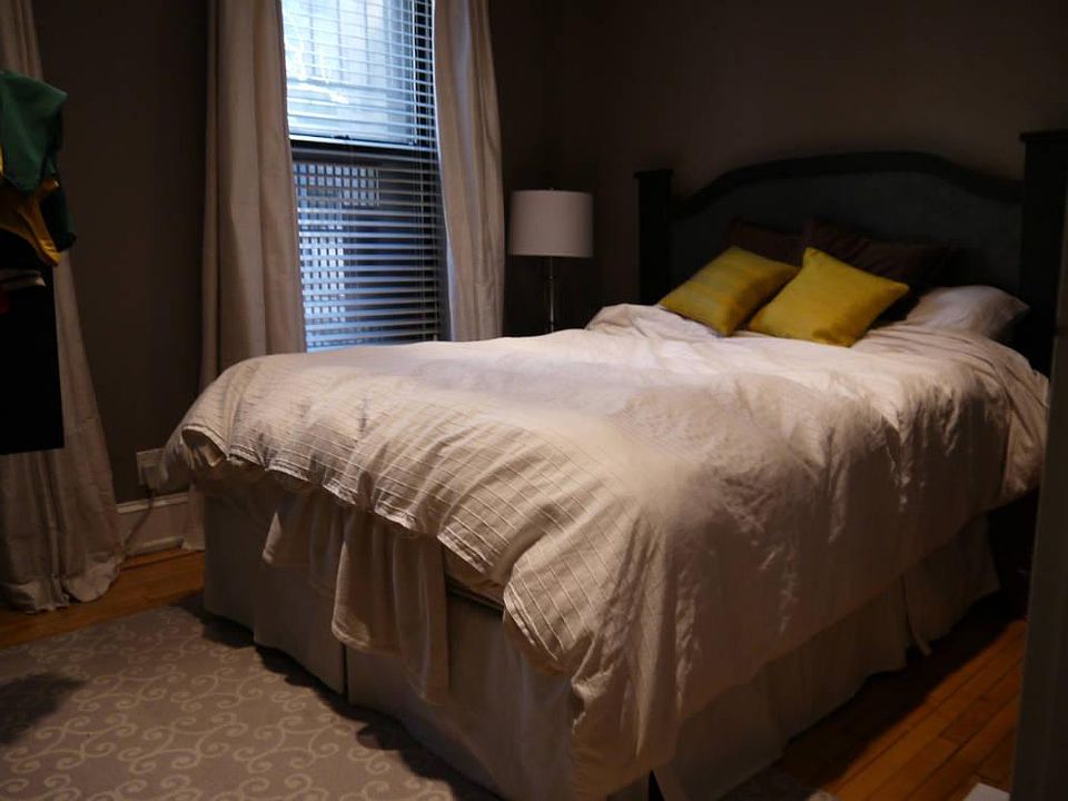 2nd image of 197 Bleecker St Frnt 1