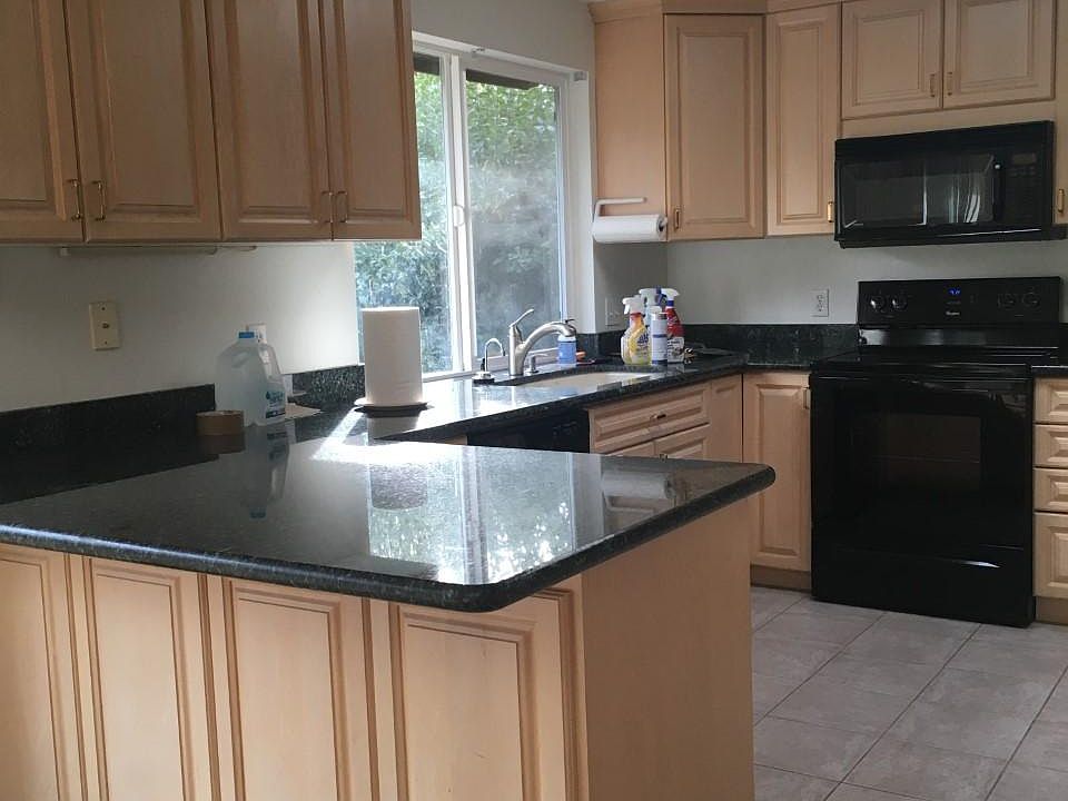 1st image of 14915 NE 9th Pl