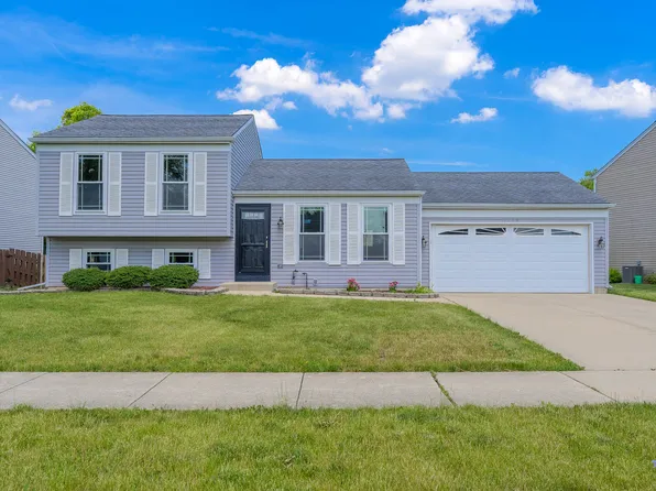 1173 Woodlake Dr, Carol Stream, IL 60188