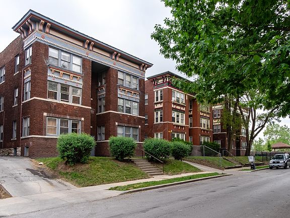 2nd image of 4017 Harrison St #8113765