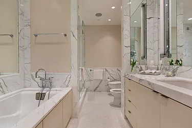 Sold by Avenue Real Estate