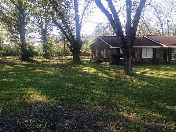 4th image of 784 Chase Dr