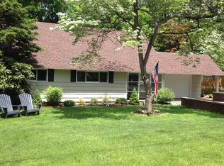 24 Brook Ln, Rye Brook, NY 10573