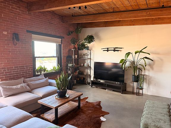 2nd image of 90 Wareham St #511