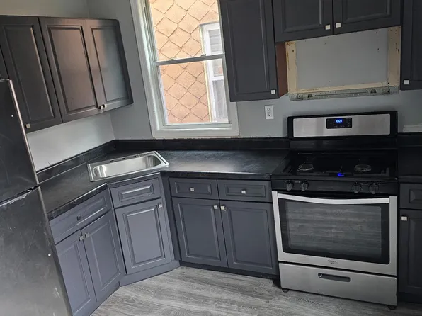 131 Wilkinson Avenue image 1 of 7