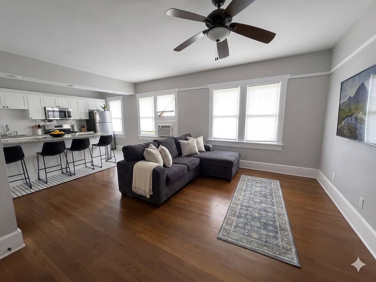 Building Photo - 1308 Desoto Ave #6