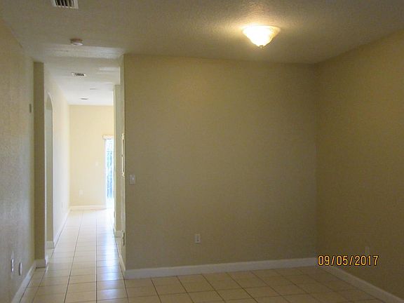 4th image of 2637 SE 16th Ter Unit 104
