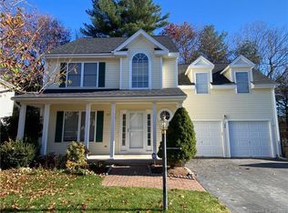 107 Fox Holw #107, Avon, CT 06001