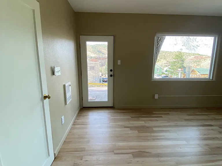 701 Prospect Pl #LOWER — Photo 14