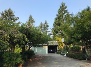 5007 139th Pl SE #B, Bellevue, WA 98006