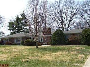 26 Marsally Dr, Saint Louis, MO