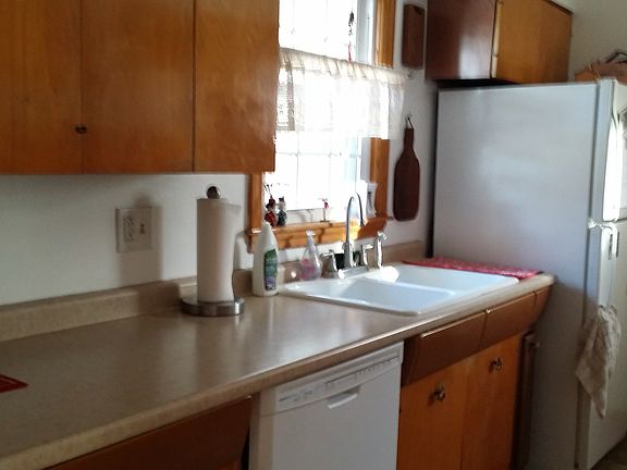 2nd image of 218 Faris Ave