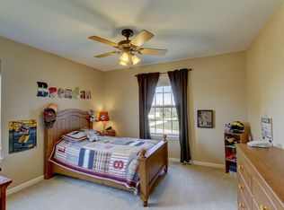 N42W22753 London Ct, Pewaukee, WI 53072