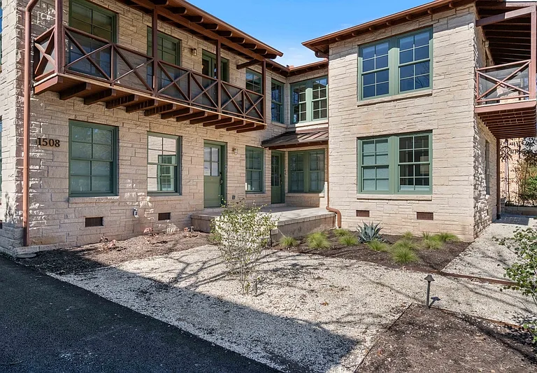1508 Woodlawn Blvd — Photo 4