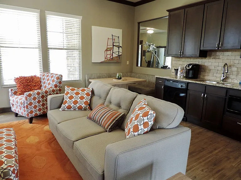 Camson Properties — Photo 6