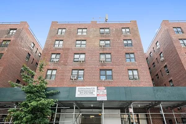 1st image of 420 W 206th St #6B