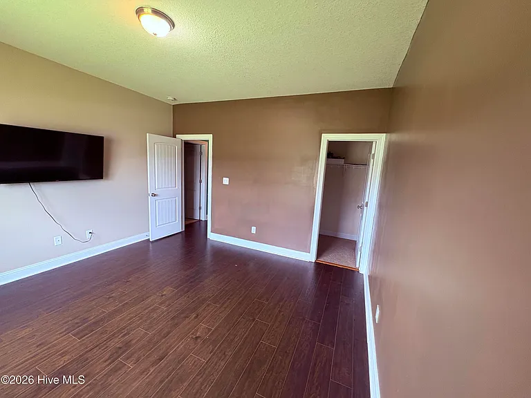 311 Aquamarine Cir — Photo 28